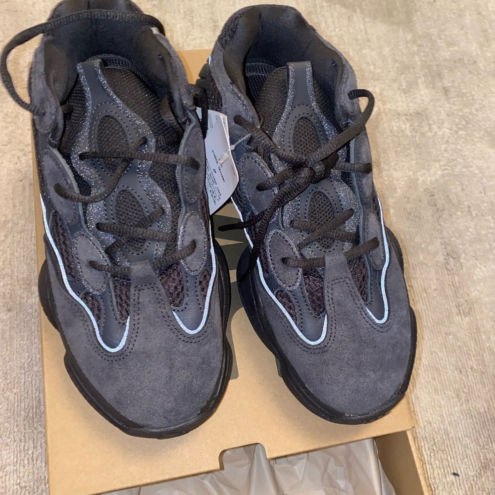 Black Yeezy 500 brand new